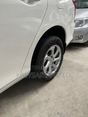 টয়োটা এক্সিও ১.৫ জি ২ডব্লিউডি ২০১২ পার্ল