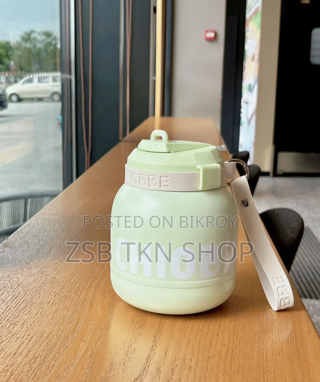 700ml Water Bottle for Keeping Water Hot and Cold for a Long Time