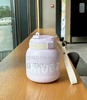 700ml Water Bottle for Keeping Water Hot and Cold for a Long Time