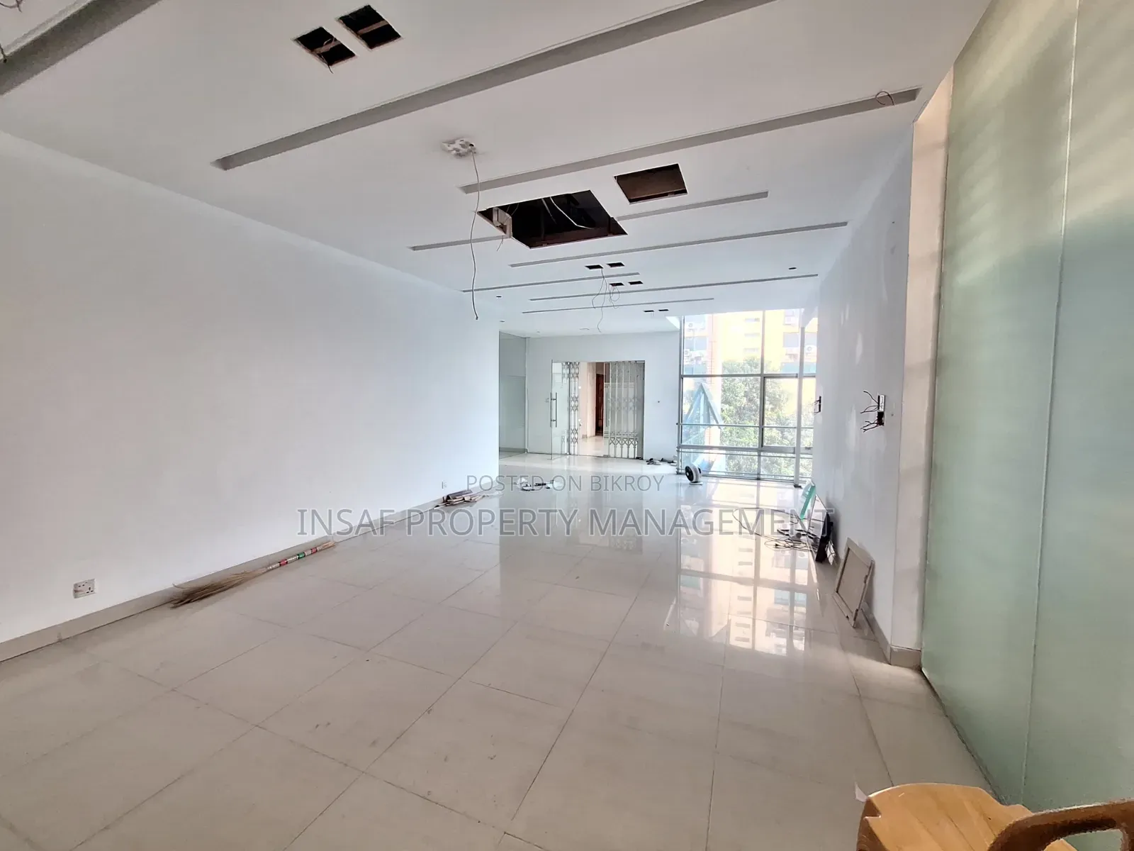 ৩৭০০ বর্গফুট কমার্শিয়াল ওপেন অফিস স্পেস ভাড়া ফার্মগেট চমৎকার ভিউ