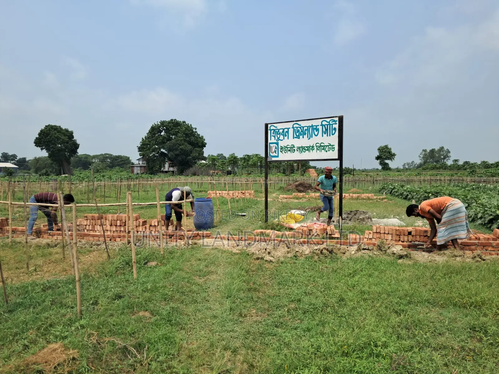ত্রিভুবন ড্রিমল্যান্ড সিটিতে ২৫ কাঠা বাণিজ্যিক এন্টারপ্রাইজ প্লট