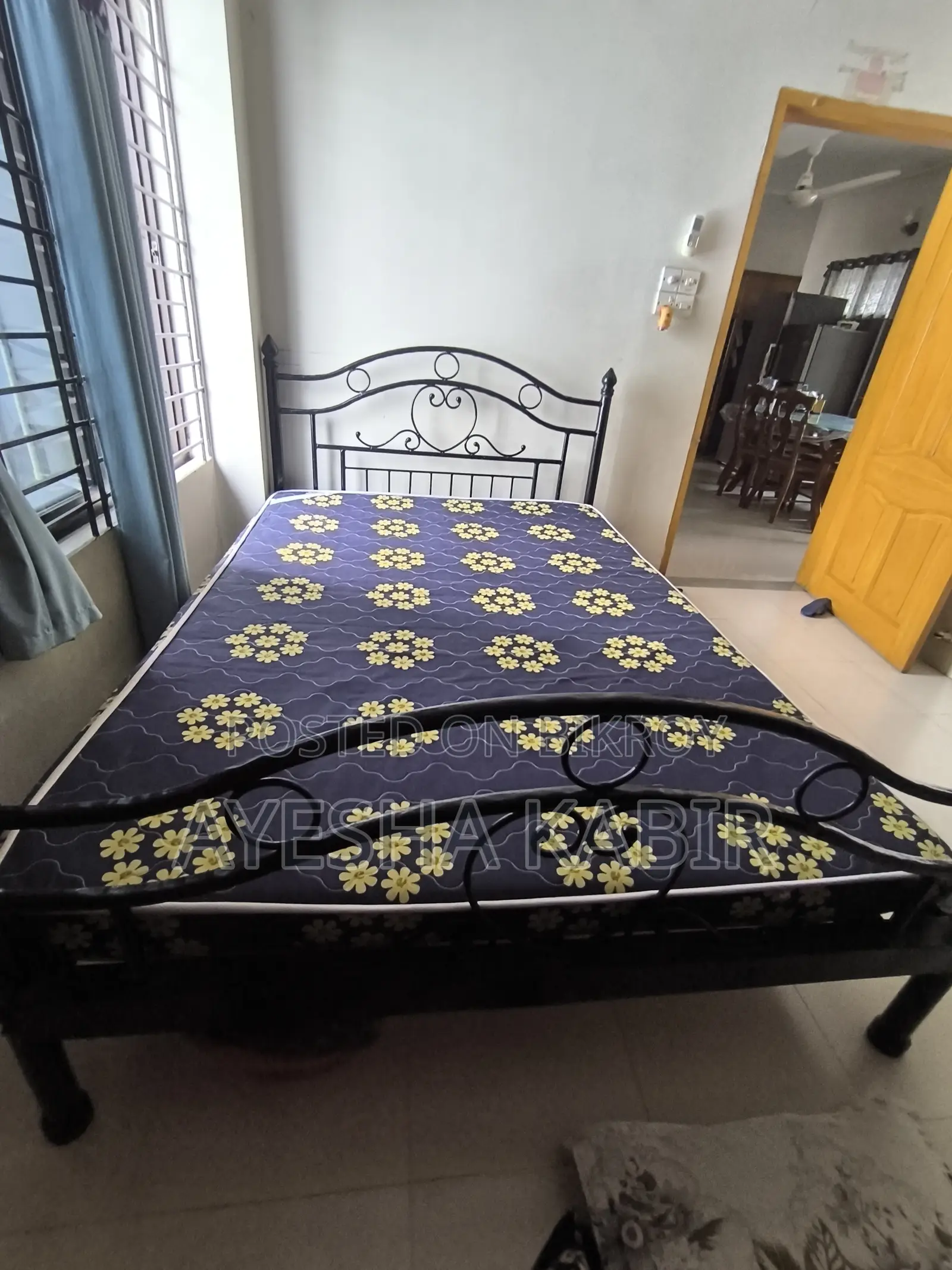 Semi Double Bed With Mattress
