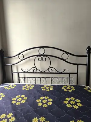 Semi Double Bed With Mattress