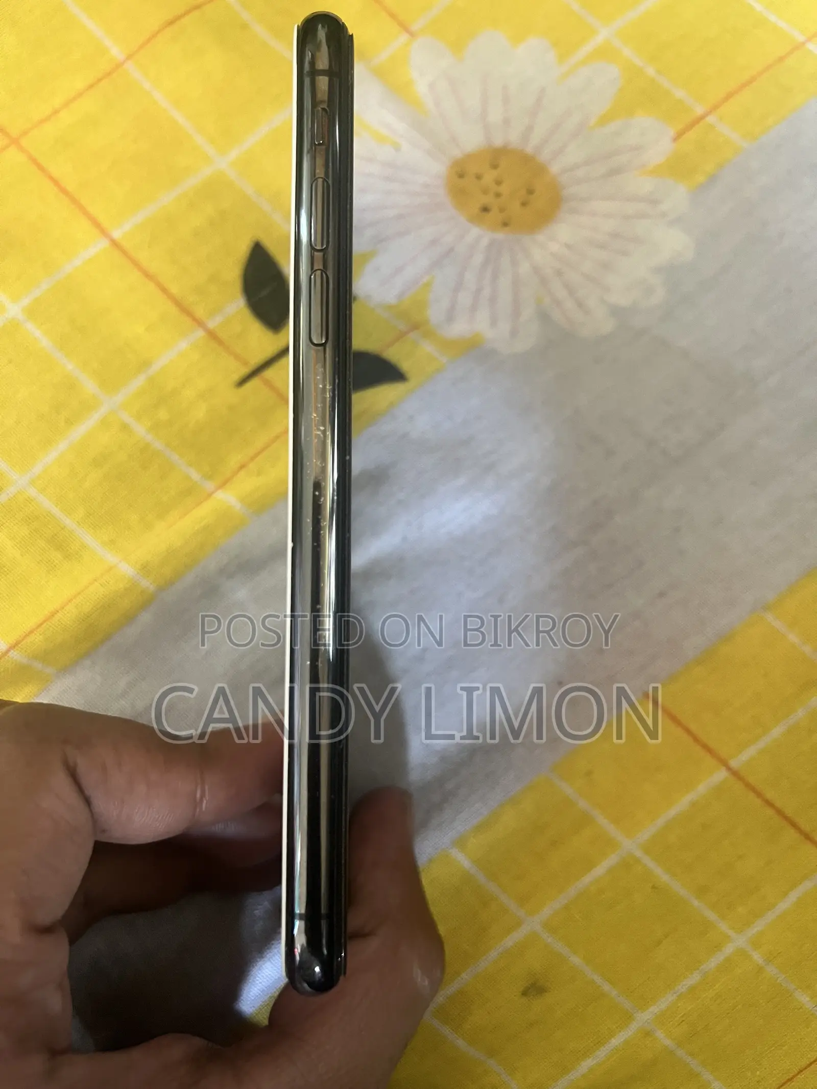 Apple iPhone X 64 GB Black