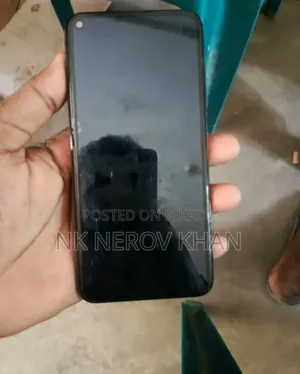 মোবাইল ফোন ৩২ জিবি কালো