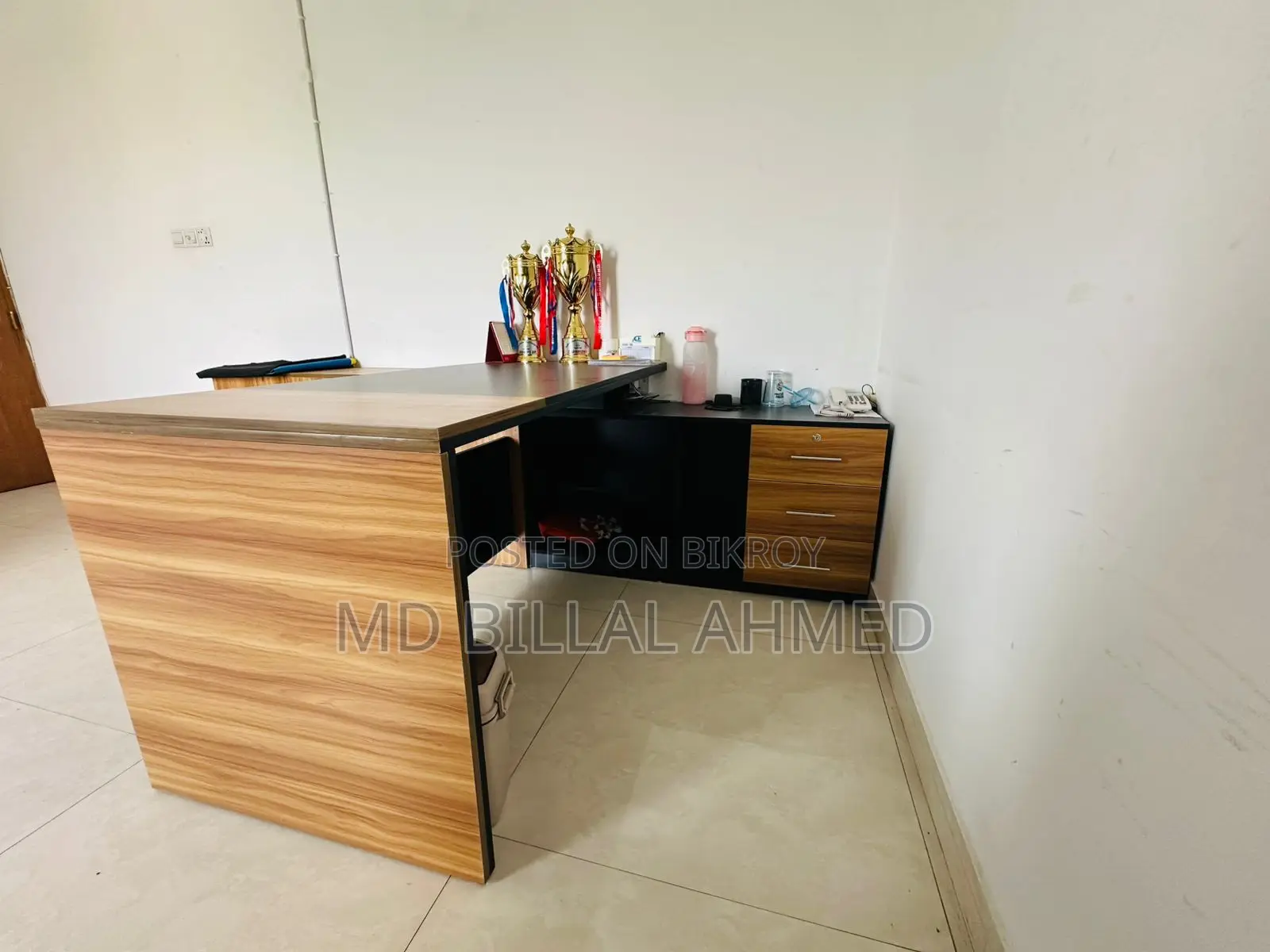 Urgent Sale – Boss Table Chair Set