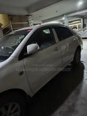 Toyota Corolla 2009 White