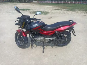 বাজাজ পালসার ১৫০ ২০১৭
