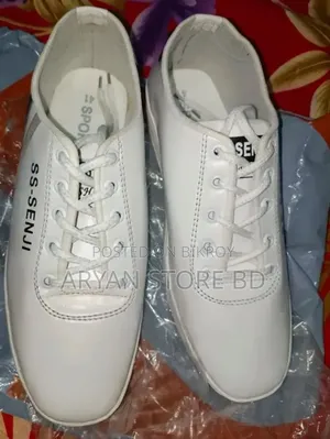 White Sneaker Shoes - Full Fresh, Size 41/42