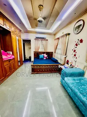 রামপুরায় ৪ বেডরুমের ফার্নিশড অ্যাপার্টমেন্ট বিক্রয়ের জন্য