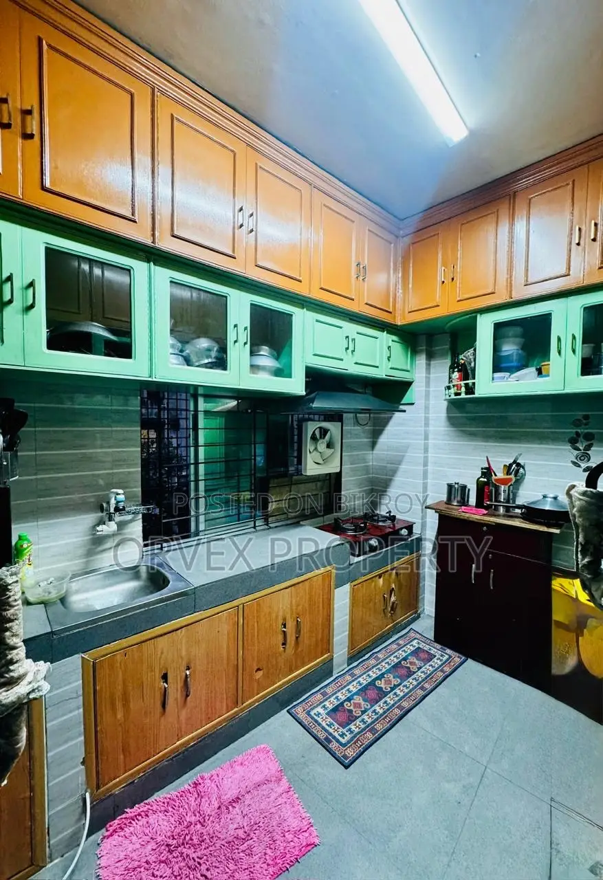 Furnished 4-bedroom Apartment in Rampura for Sale