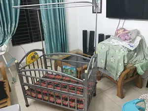 মিউজিকসহ মেটাল বেবি বেড