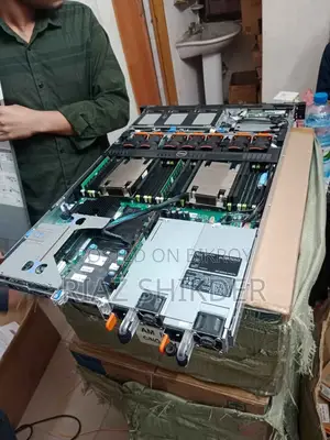 Server Dell PowerEdge R630 16GB Intel Xeon SSD 512GB