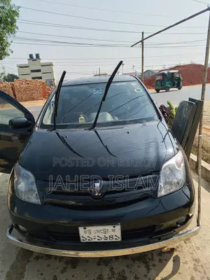 Toyota IST 2004 Black