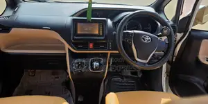 Toyota Noah 2016 Pearl