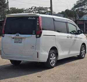 Toyota Noah 2016 Pearl