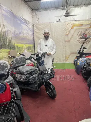 New Suzuki 750 2022 Beige