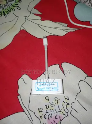 Apple Lightning to Digital