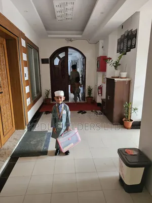 চান্দগাঁওয়ের কেপিডিএল মেম্বার প্যালেসে ৪ বেডরুমের ফার্নিশড অ্যাপার্টমেন্ট বিক্রয়ের জন্য