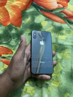 Apple iPhone XS 64 GB Black