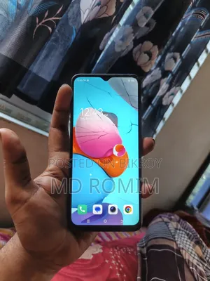 Tecno Spark Go 64 GB নীল