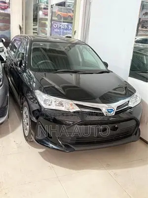 Toyota Corolla Fielder 1.5 Hybrid FWD 2022 Black