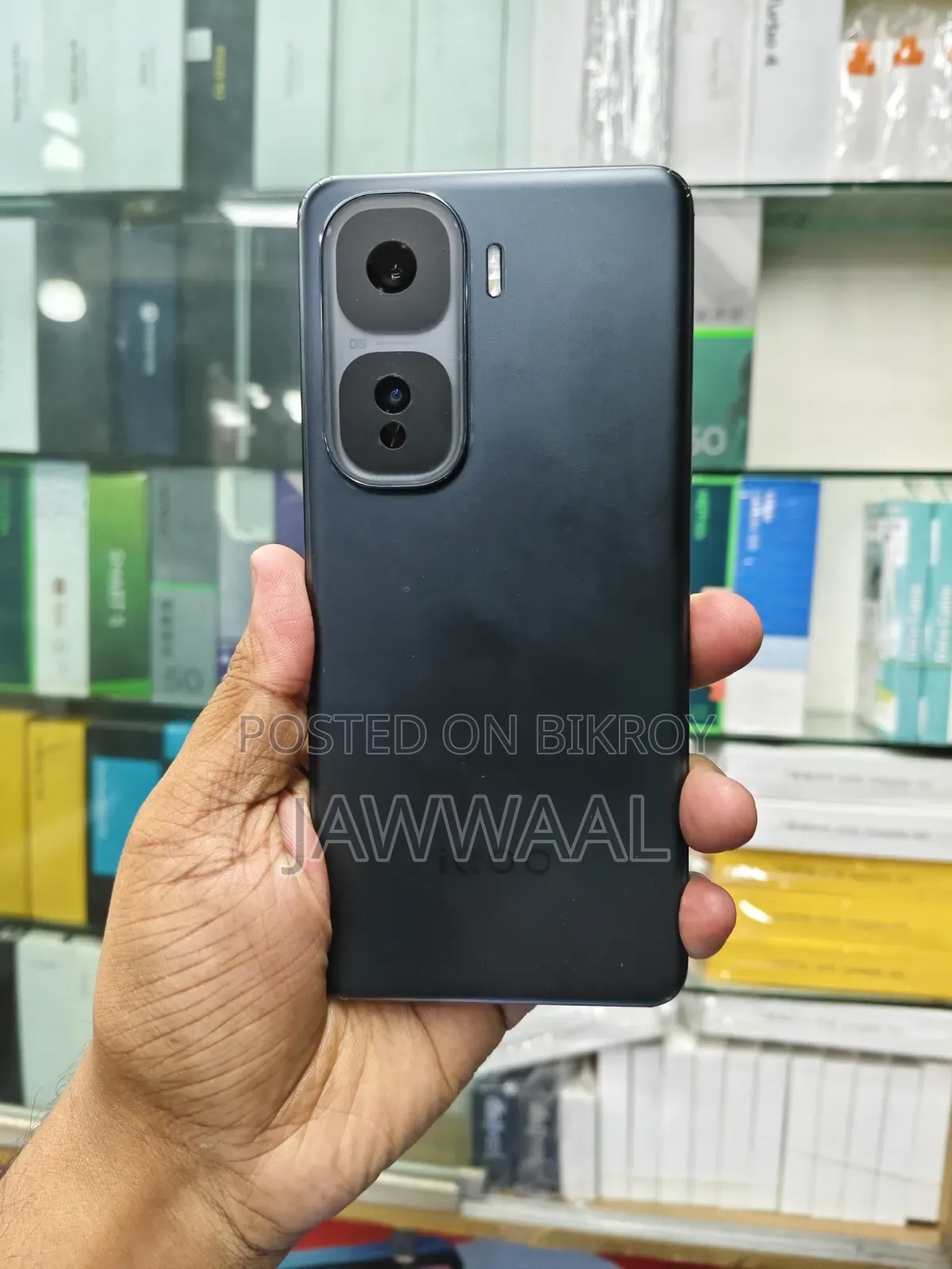 iQOO 256 GB Blue