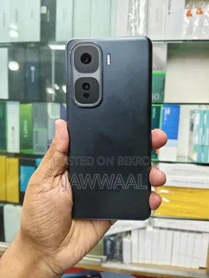 iQOO 256 GB Blue