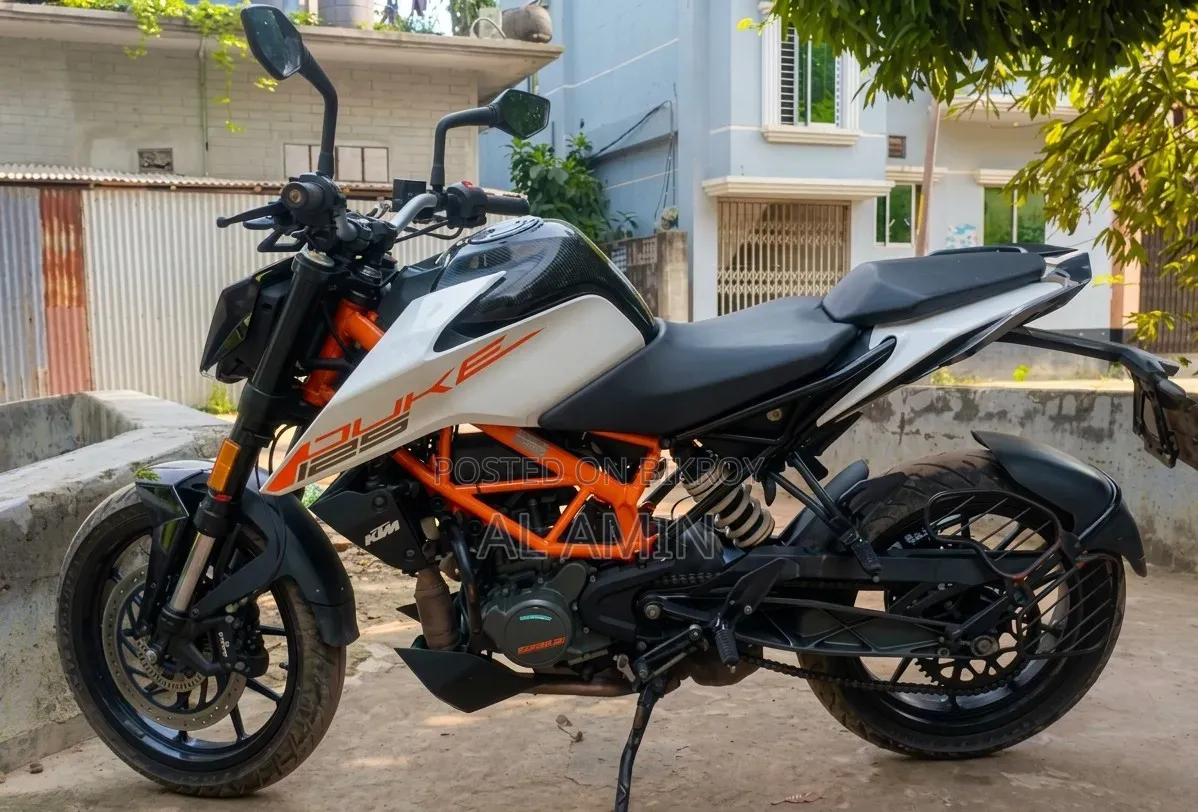 KTM Duke 125 2023 Black