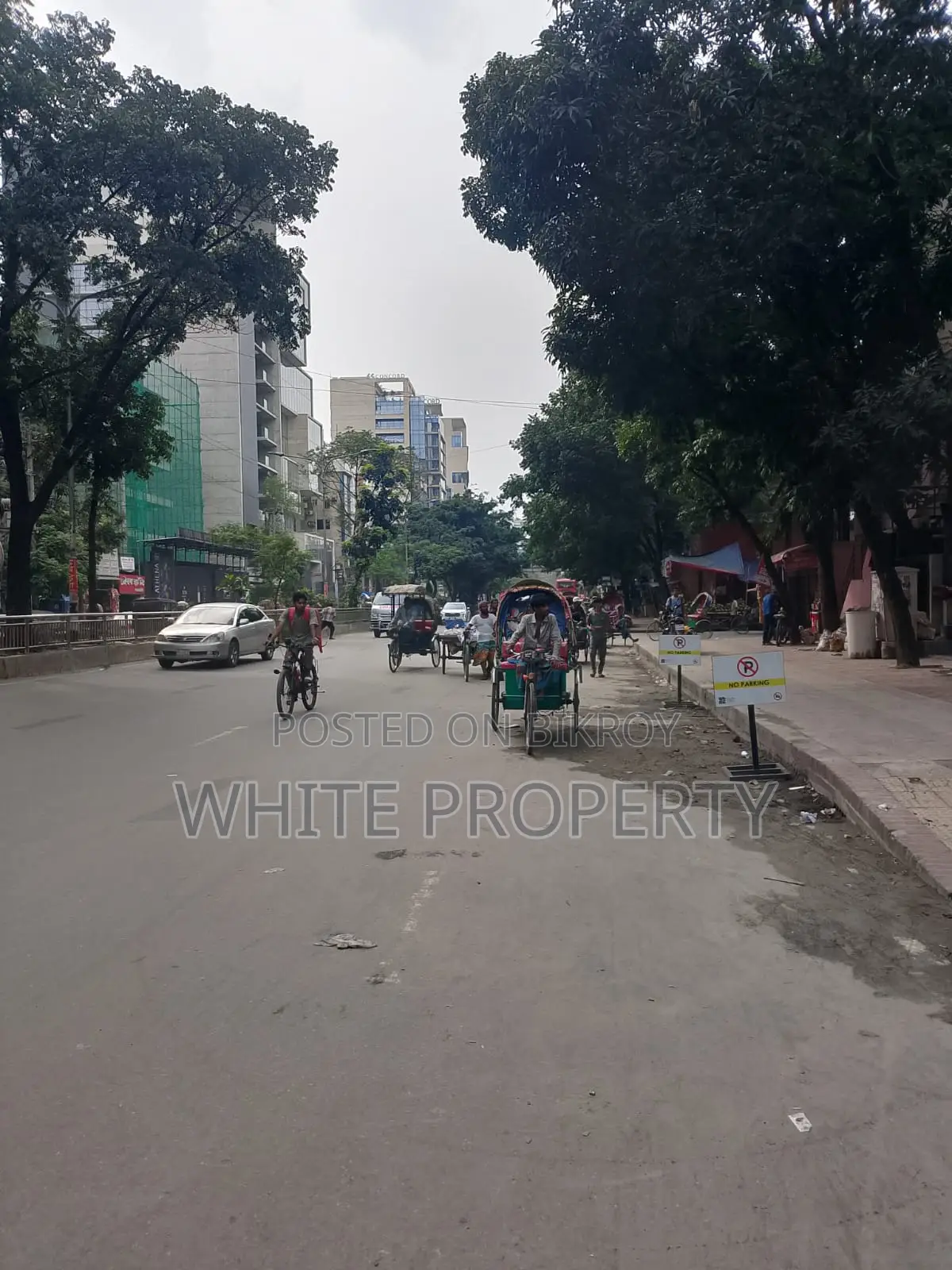 ধানমন্ডি সাতমসজিদ রোডে বাণিজ্যিক স্পেস বিক্রয়