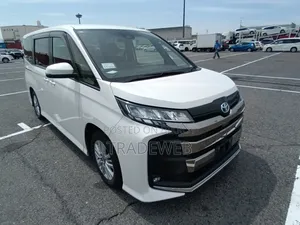 Toyota Noah 2022 Pearl