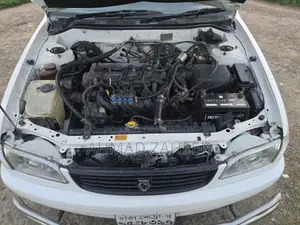 Toyota Corolla Sedan 1999 White