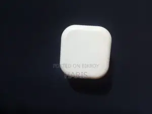 অ্যাপল অ্যাডাপ্টার এবং কেবল