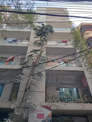 Furnished 2-bedroom Apartment in Banasree for sale
