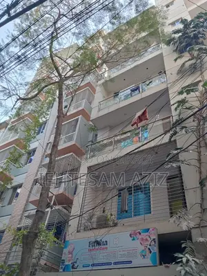 Furnished 2-bedroom Apartment in Banasree for sale