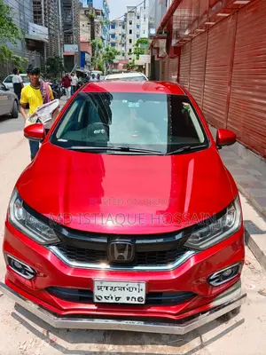 Honda Grace 1.5 Hybrid FWD 2017 Red