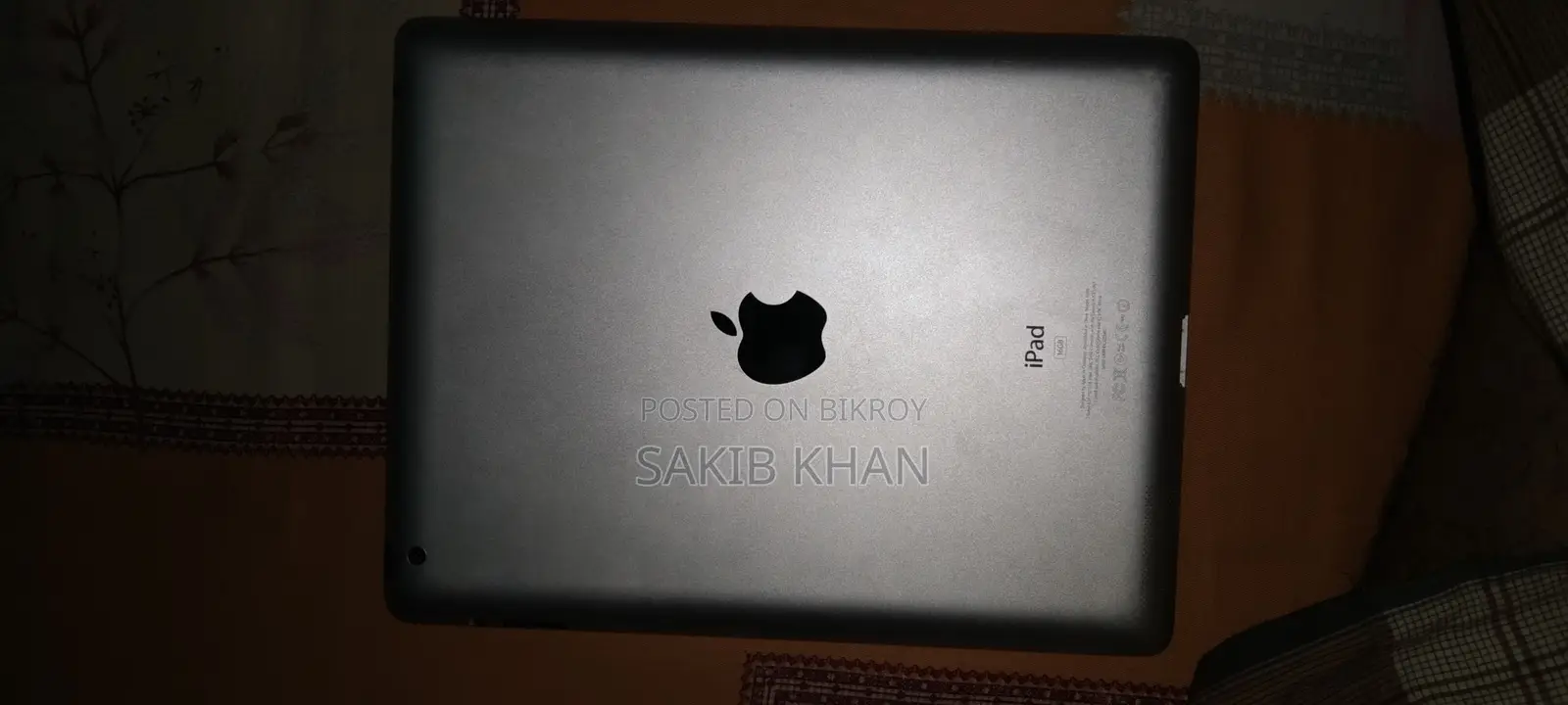 Apple iPad Wi-Fi 16 GB Silver