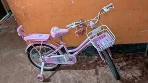 লেডিস সাইকেল বিক্রি হবে।