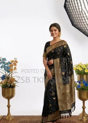 Japani Silk Sharee With Blouse Piece
