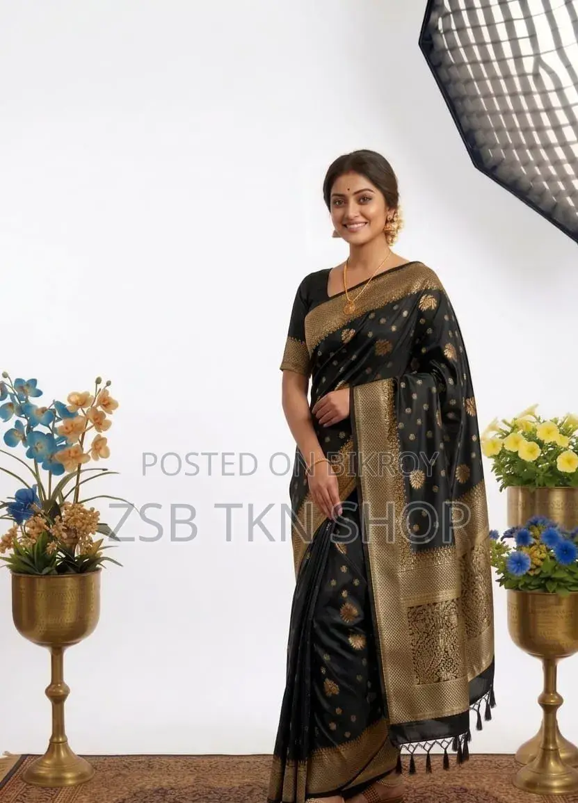 Japani Silk Sharee With Blouse Piece