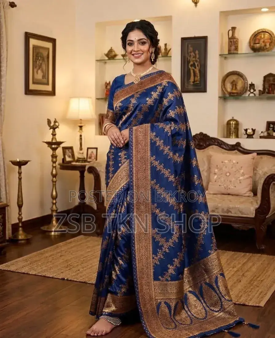 Japani Silk Sharee With Blouse Piece