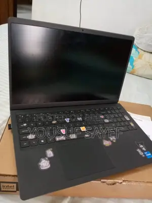Laptop Dell Vostro 3520 8GB Intel Core I5 SSD 512GB