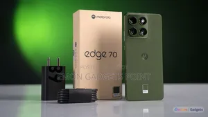 নতুন মটোরোলা এজ ৭০ ২৫৬ জিবি