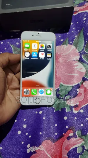 Apple iPhone 6s 16 GB Rose Gold