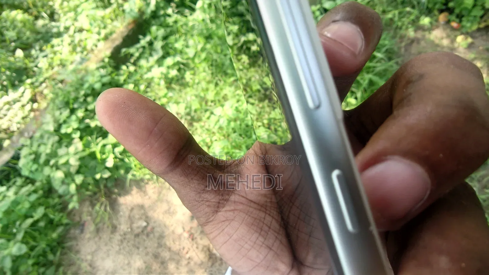 স্যামসাং গ্যালাক্সি এস২১ এফই ৫জি ১২৮ জিবি সাদা