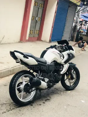 Yamaha 2013 White