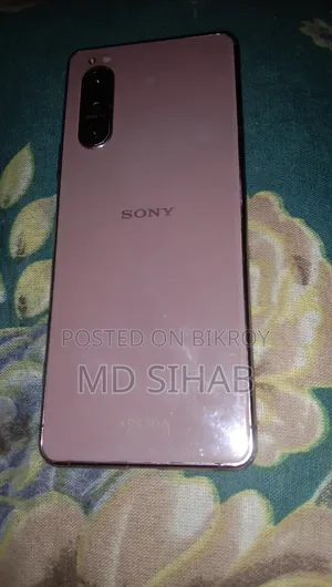 সনি এক্সপেরিয়া ৫ ২য় ১২৮ জিবি রোজ গোল্ড