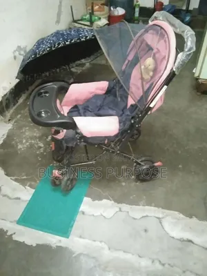 বেবি স্ট্রোলার