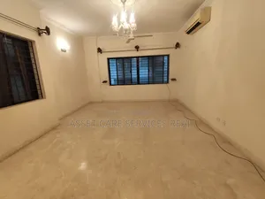 গুলশান-২ এ ২৫০০ বর্গফুটের অফিস স্পেস ভাড়া
