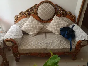 Design Sofas 2 + 2 + 1 Segun Wood.